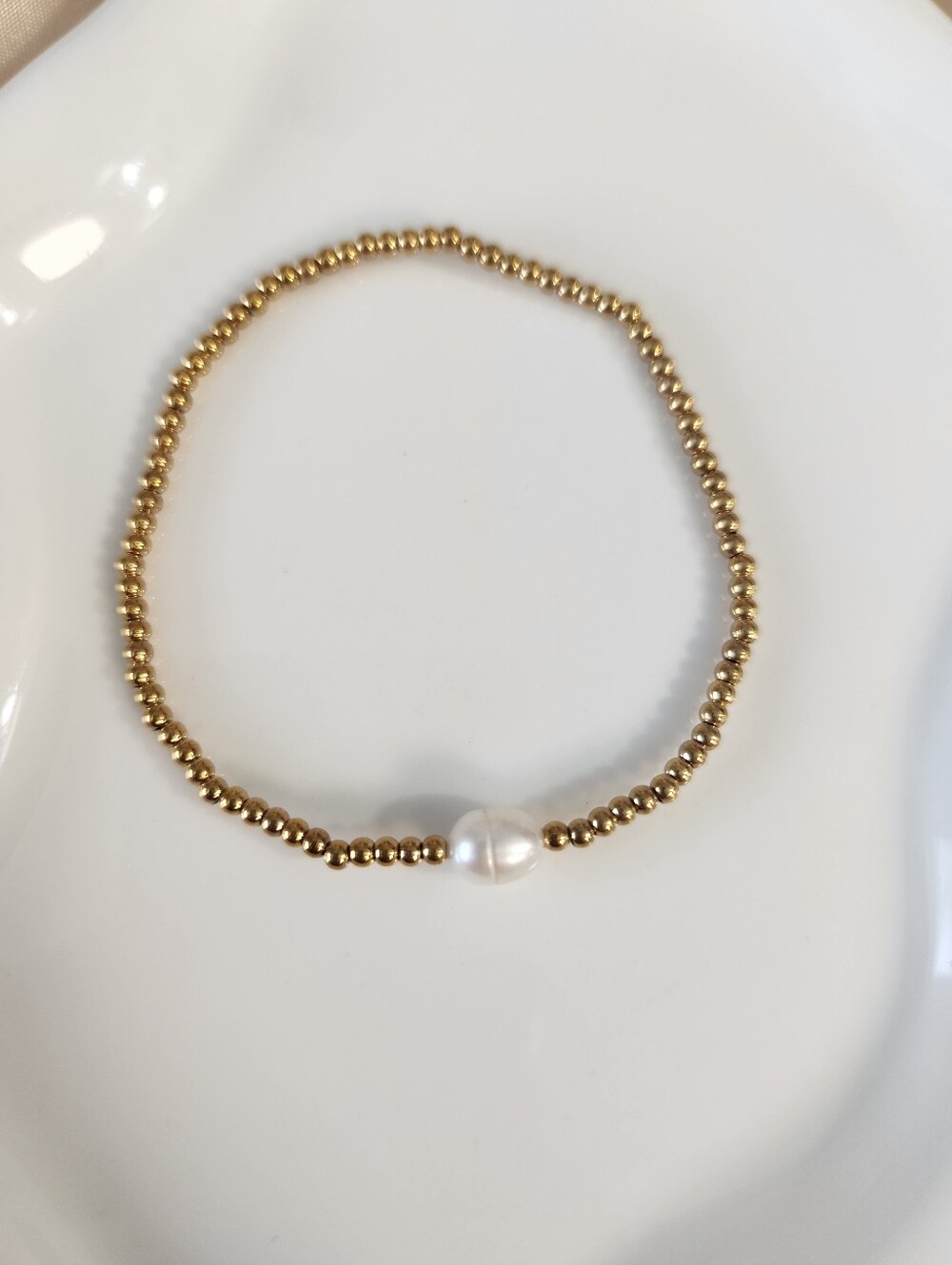 18k Gold Plated Freshwater Pearl Stretchy Bracelet